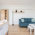 Cosy With Smart Tv By Renters شقة *