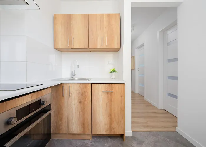 Cosy With Smart Tv By Renters Warszawa