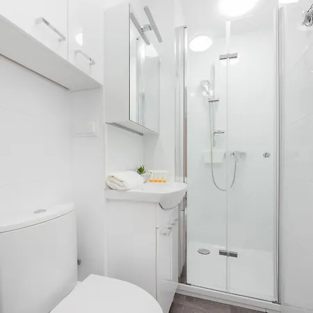 Cosy With Smart Tv By Renters * Varšava